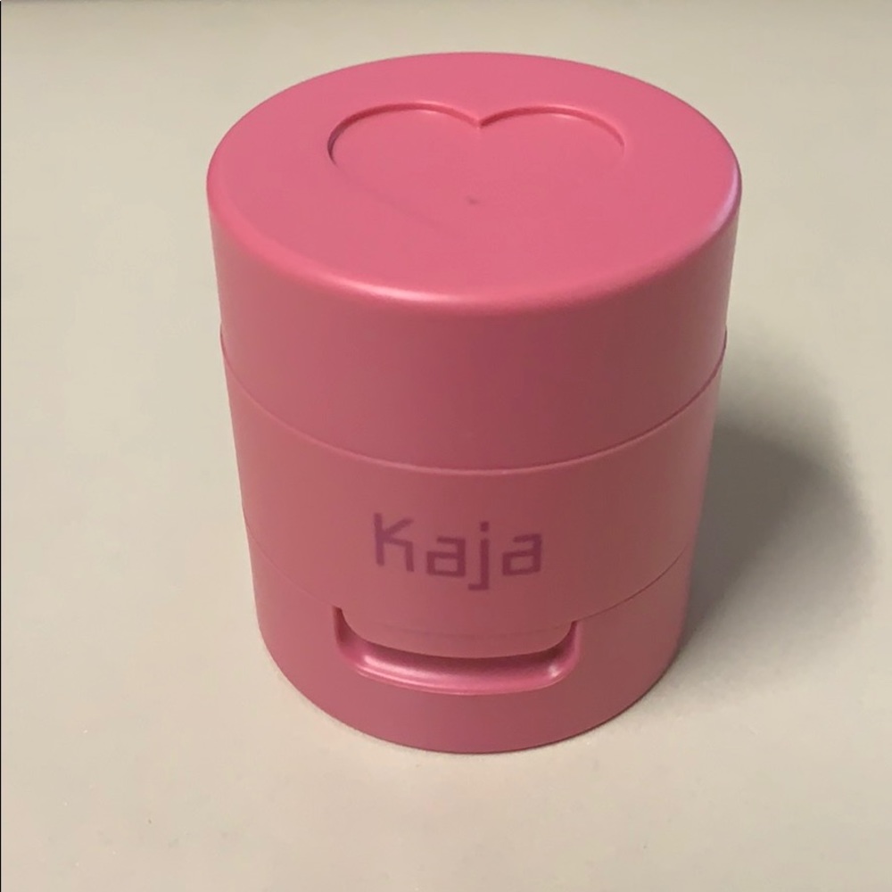 Brand New Kaja Blush